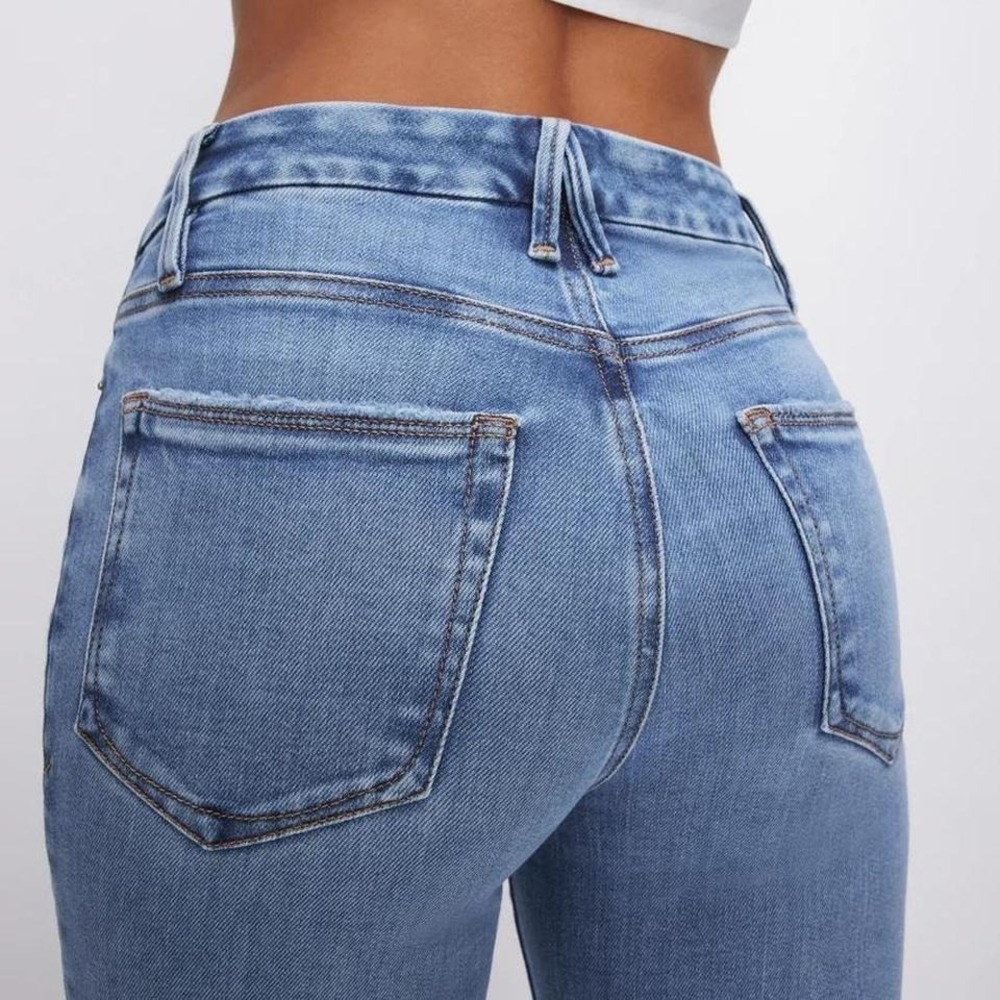 Good American good legs crop jeans distressed knee Size 10 / 30